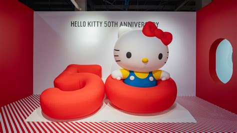 hello kitty養的貓|全球最紅的「貓」50歲了！Hello Kitty的8大冷知識，。